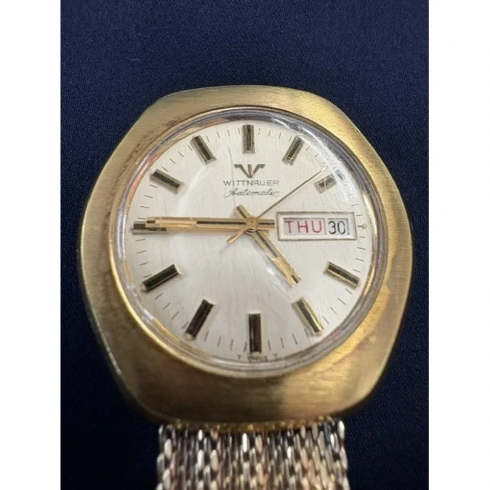 Vintage Wittnauer Automatic Gold Tone Mesh Bracelet Day Date Watch